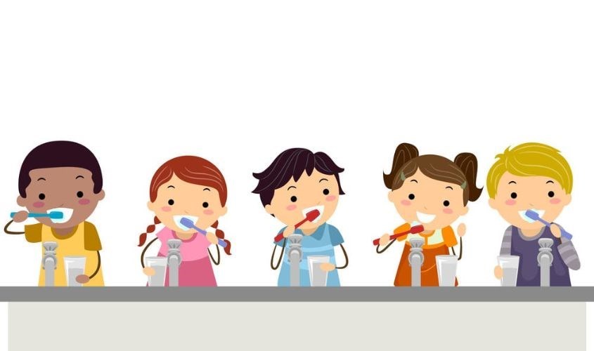Đánh răng cho trẻ 2 lần/ngày. Nguồn: google Đánh răng cho trẻ 2 lần/ngày. Nguồn: google