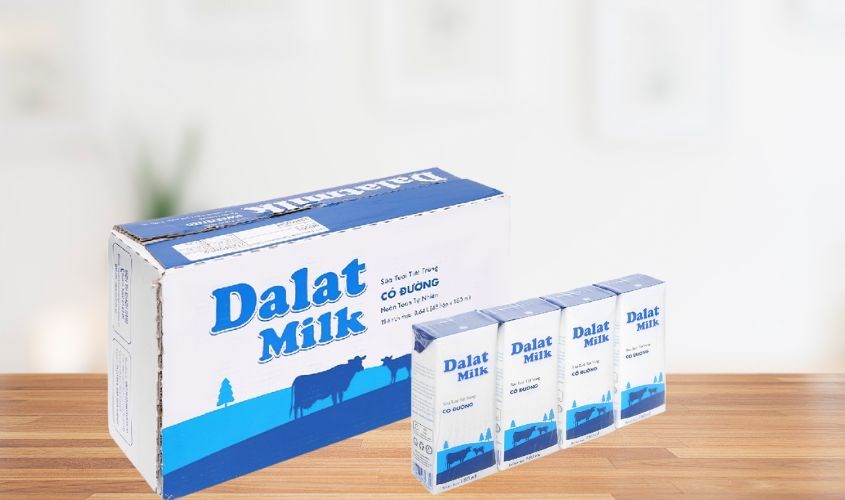 Thùng 48 hộp sữa tươi Dalat Milk có đường 180 ml