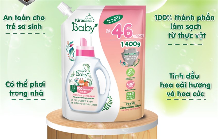 Nước giặt quần áo cho bé Kirasara Baby hương oải hương và hoa cúc túi 1.4 lít