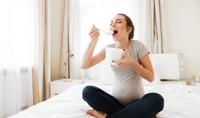 Thành phần cơ bản của kem là những chất an toàn cho thai kỳ (Ảnh: Freepik)