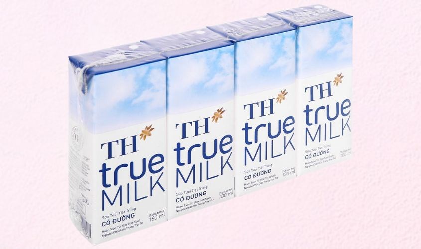 Lốc 4 hộp sữa tươi TH true MILK có đường