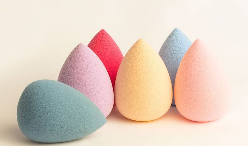 Cách sử dụng mút trang điểm đúng cách để có lớp nền hoàn hảo