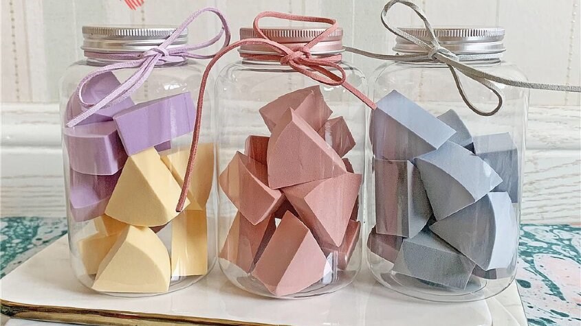 Mút trang điểm tam giác