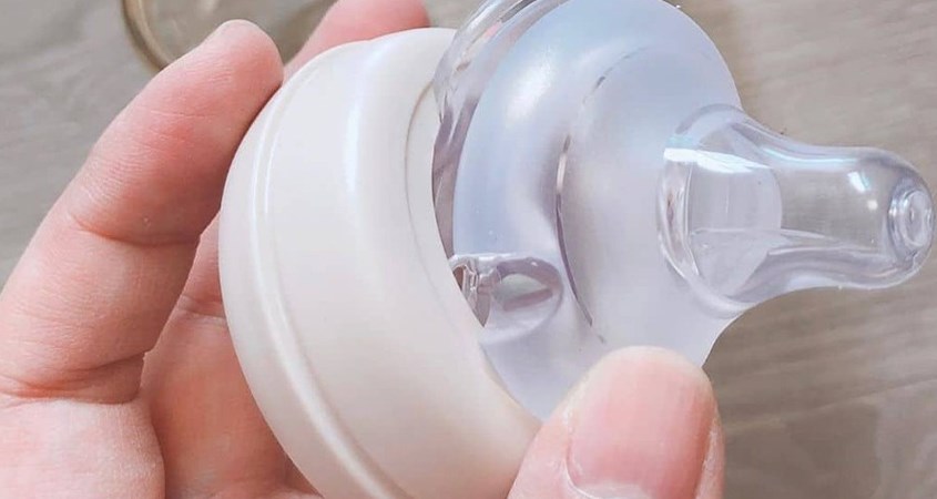 Thay núm ti 1 - 2 tháng/lần Thay núm ti 1 - 2 tháng/lần