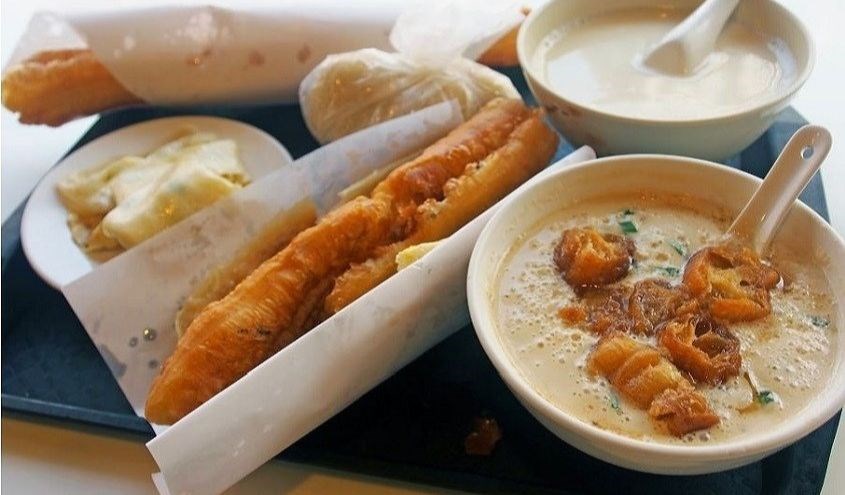 Nên ăn kèm tinh bột khi uống sữa đậu nành