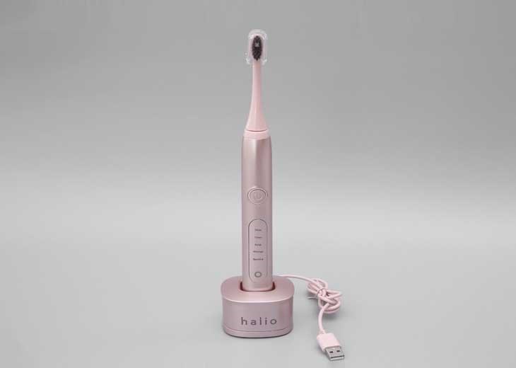 Bàn chải điện Halio Sonic Whitening Pro Rose Gold có giá cả phù hợp với nhiều đối tượng và rất dễ sử dụng Bàn chải điện Halio Sonic Whitening Pro Rose Gold hiện đang có giá bán 1.300.000 đồng tại Điện máy XANH (cập nhật tháng 05/2023 và có thể thay đổi theo thời gian)