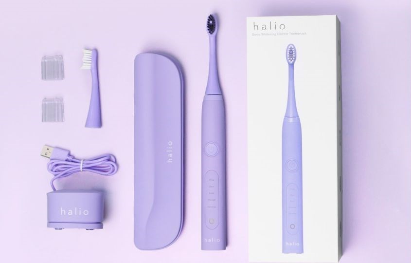Bàn chải điện Halio Sonic Whitening (Tặng 1 đầu bàn chải)