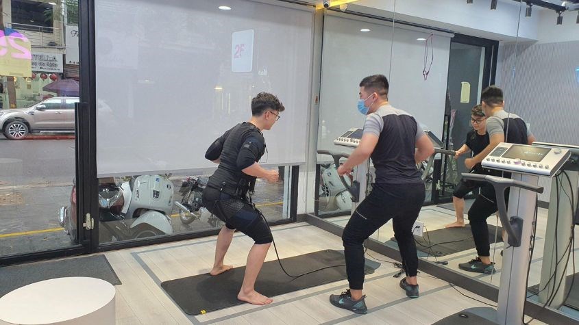 Công nghệ EMS hỗ trợ tăng cơ giảm mỡ 