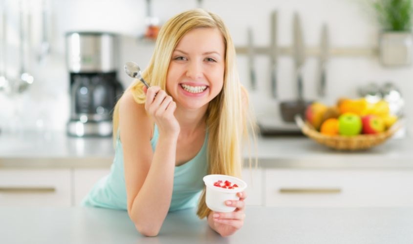 Sữa chua giúp các mẹ sau sinh giảm stress