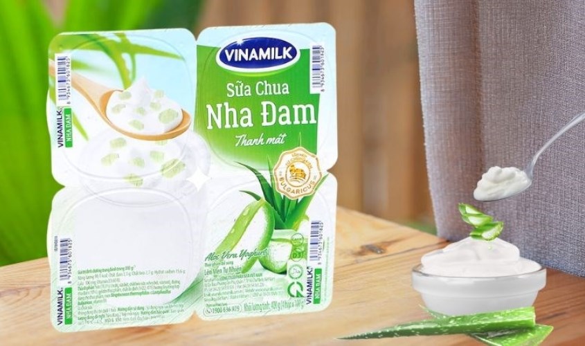 Lốc 4 hộp sữa chua trái cây Vinamilk vị nha đam 100g