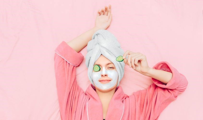 Buổi tối là thời điểm lý tưởng để sử dụng mặt nạ sữa chua