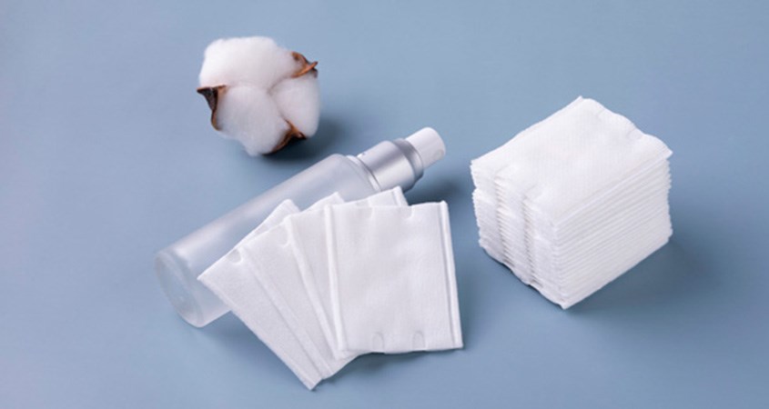 Bông tẩy trang hỗ trợ lớp makeup cứng đầu