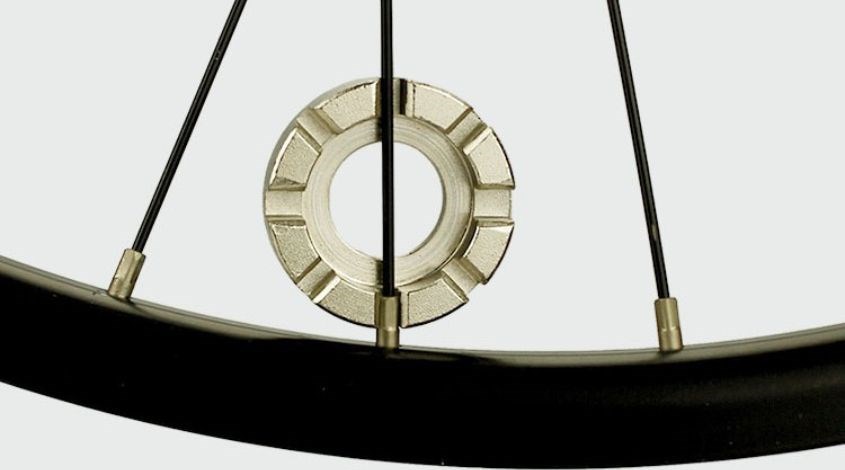 Dụng cụ chỉnh căm