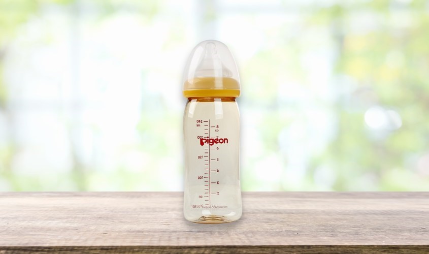 Bình sữa nhựa PPSU Pigeon Plus cổ rộng 240 ml