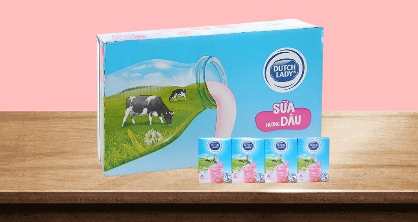 Thùng 48 hộp sữa tươi Dutch Lady có đường hương dâu 110 ml