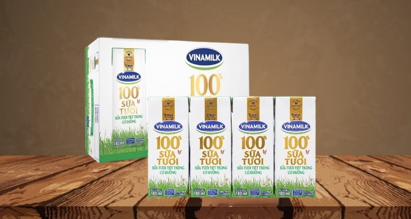 Thùng 48 hộp sữa tươi Vinamilk có đường 180 ml