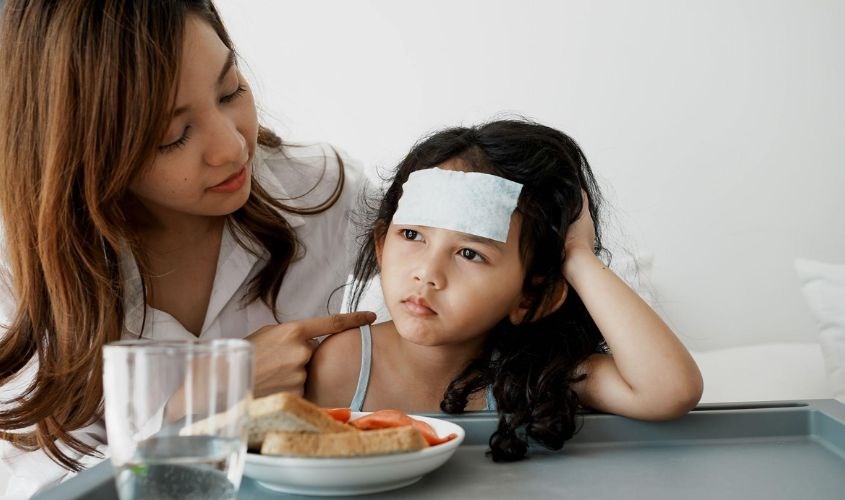Trẻ biếng ăn do đang bị bệnh