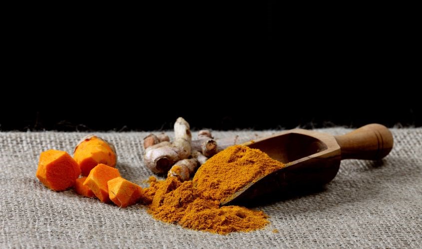 Cách uống tinh bột nghệ tăng cân