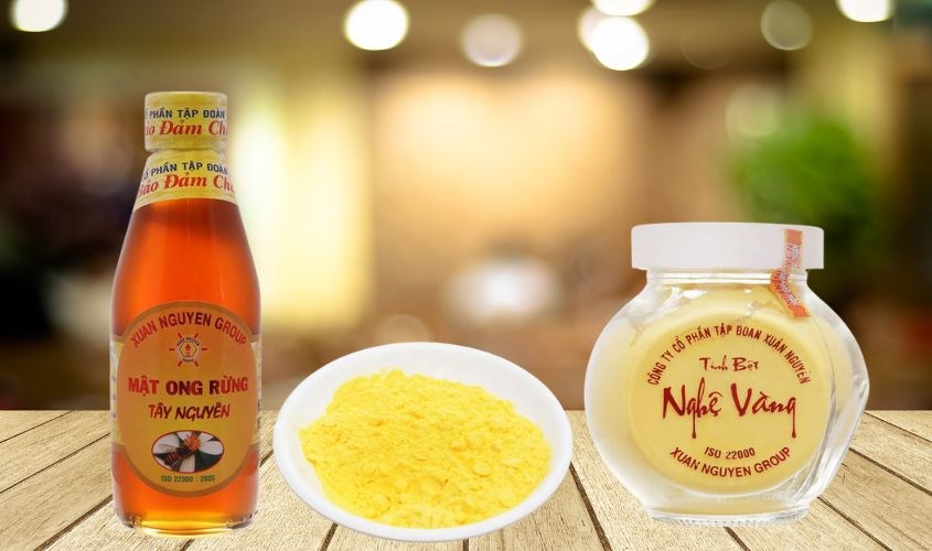 Mật ong rừng Tây Nguyên Xuân Nguyên chai 200 ml và tinh bột nghệ vàng Xuân Nguyên hũ 75g