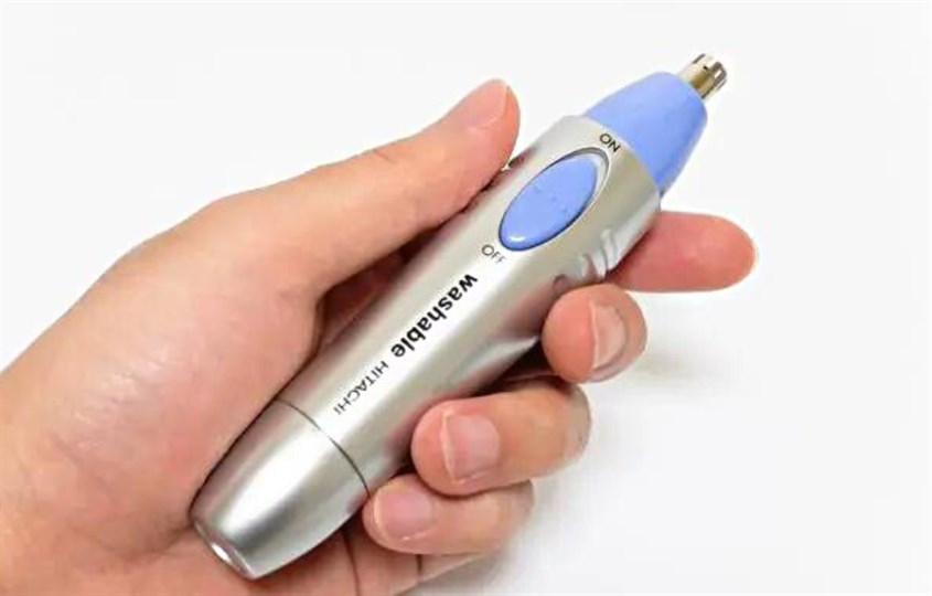 Máy cắt tỉa lông mũi Hitachi BM-03