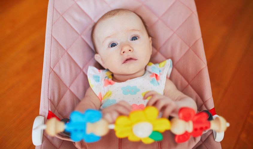 Ghế rung được sử dụng cho bé từ 6 tháng tuổi đến 3 tuổi