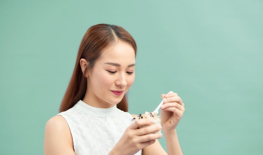 Ăn yến mạch vào buổi sáng cung cấp năng lượng cả ngày dài Ăn yến mạch vào buổi sáng cung cấp năng lượng cả ngày dài