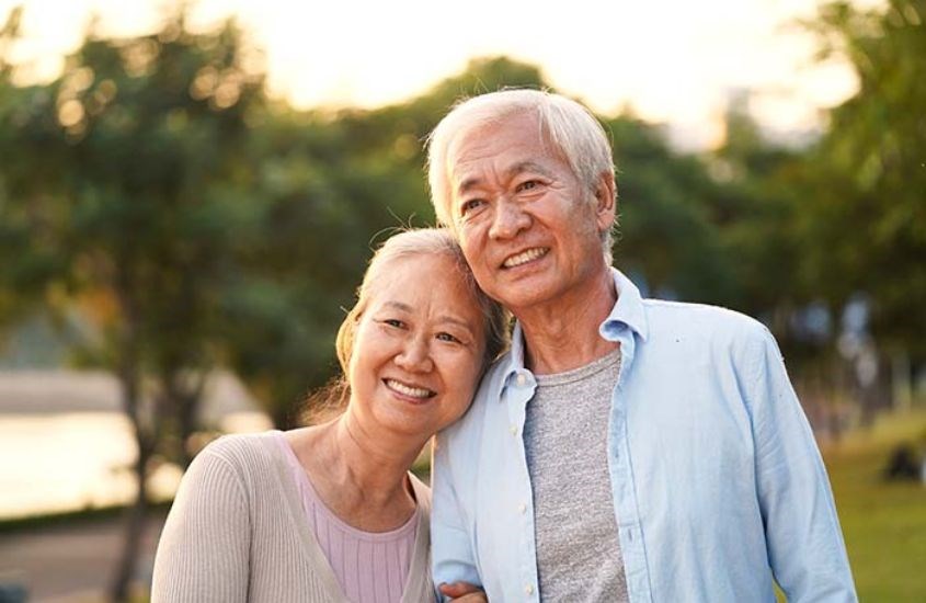 Người lớn tuổi nên bổ sung lactoferrin