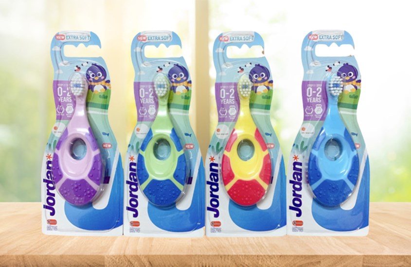 Bàn chải cho bé Jordan Step 1 lông siêu mềm (0 - 2 tuổi) - Màu ngẫu nhiên