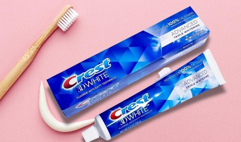 Kem đánh răng Crest 3D White