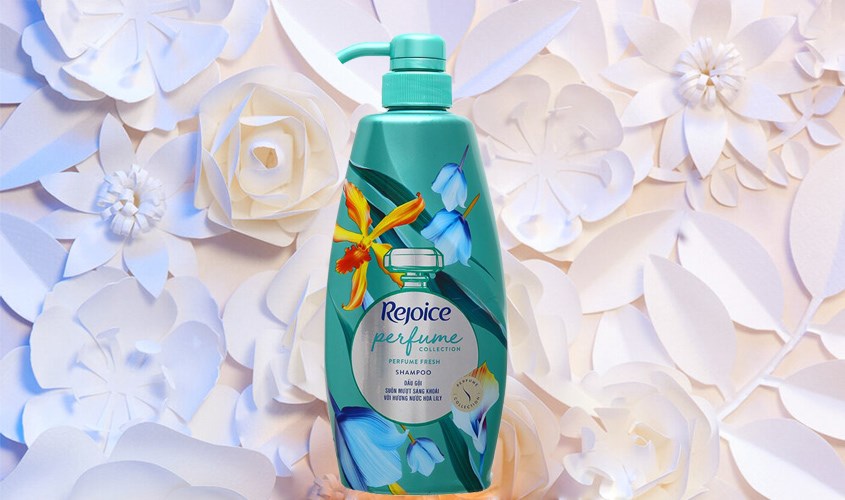 Dầu gội Rejoice hương nước hoa