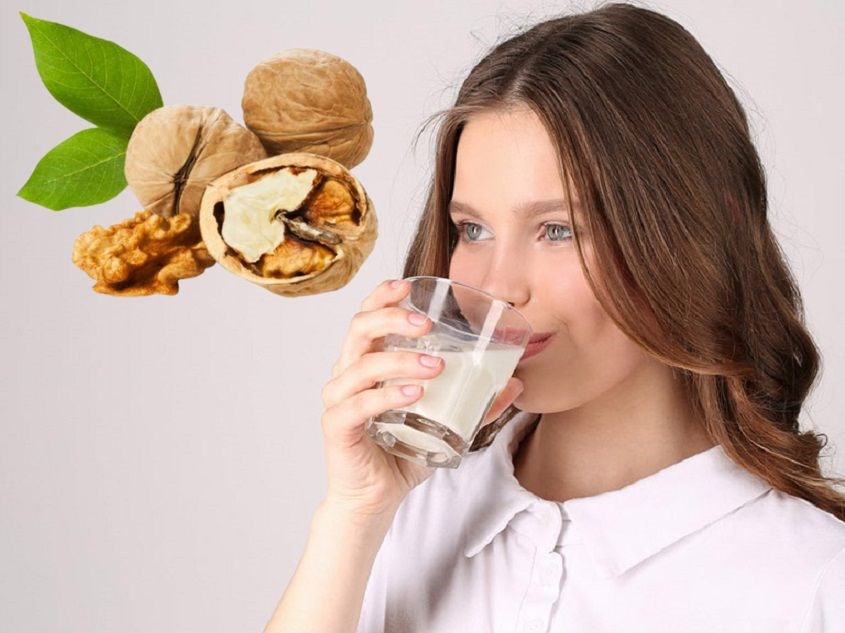 Sữa óc chó giúp ngăn ngừa quá trình oxy hóa tốt cho làn da