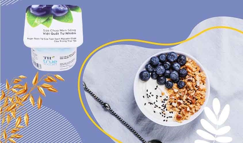 Hộp sữa chua trái cây TH true YOGURT vị việt quất 100g kết hợp với yến mạch