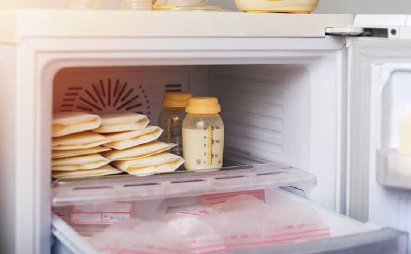 Nên bảo quản sữa mẹ ở nhiệt độ thích hợp