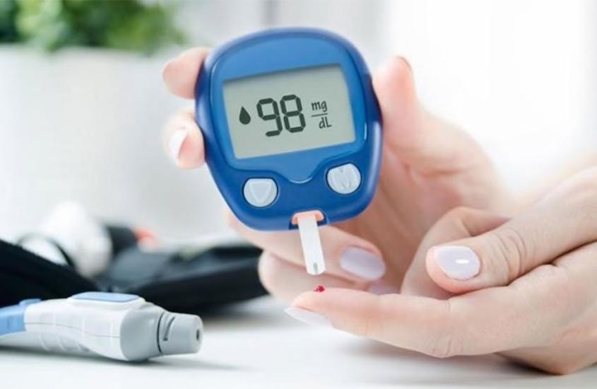 Dầu mè chứa hàm lượng lớn axit không no giúp giảm lượng đường huyết trong máu