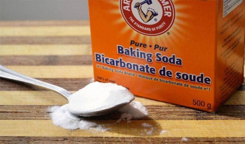 Kiên trì sử dụng baking soda làm tóc mềm mượt hơn