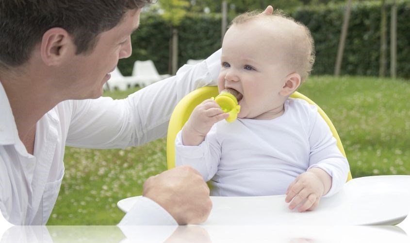 Túi ăn dặm là đồ dùng ăn dặm an toàn cho bé