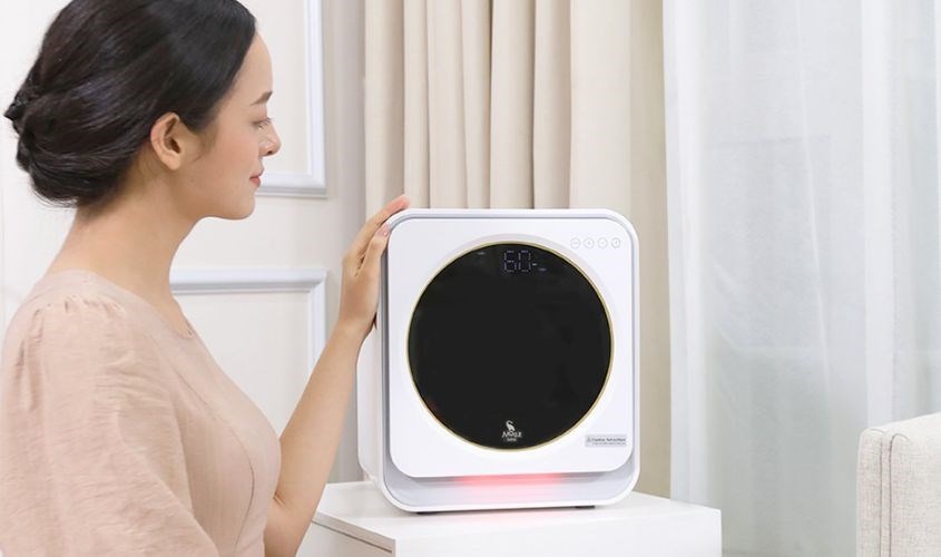 Máy tiệt trùng và sấy khô bình sữa Moaz BéBé MB-025 với cách dùng đơn giản