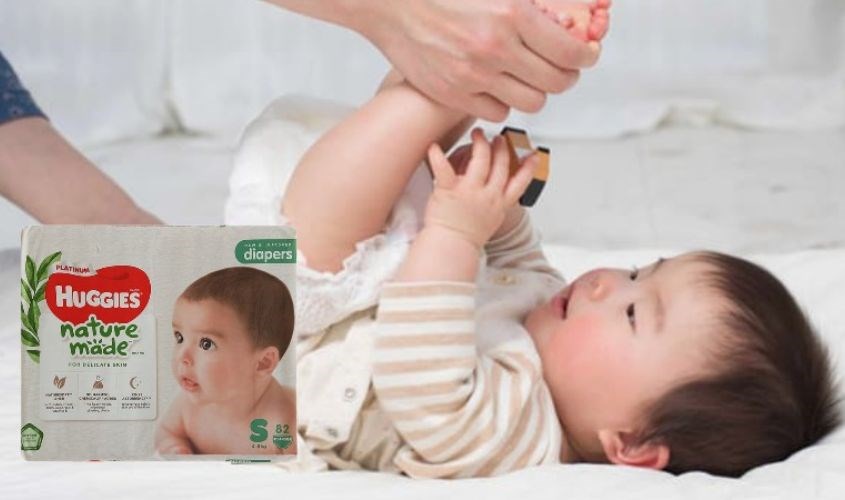Tã dán Huggies Platinum nature made siêu cao cấp size S 82 miếng (4 - 8 kg)