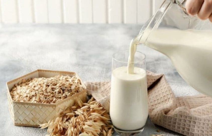 Yến mạch, sữa và bơ