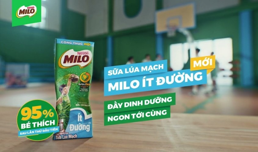 Lốc 4 hộp thức uống lúa mạch Nestlé Milo ít đường 180 ml (từ 2 tuổi)
