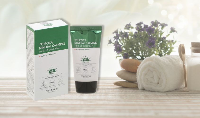 Kem chống nắng làm dịu và dưỡng sáng Some By Mi Truecica Mineral Calming SPF 50+ PA++++ 50 ml Mua 2 tính tiền 1 Kem chống nắng làm dịu và dưỡng sáng Some By Mi Truecica Mineral Calming SPF 50+ PA++++ 50 ml Mua 2 tính tiền 1