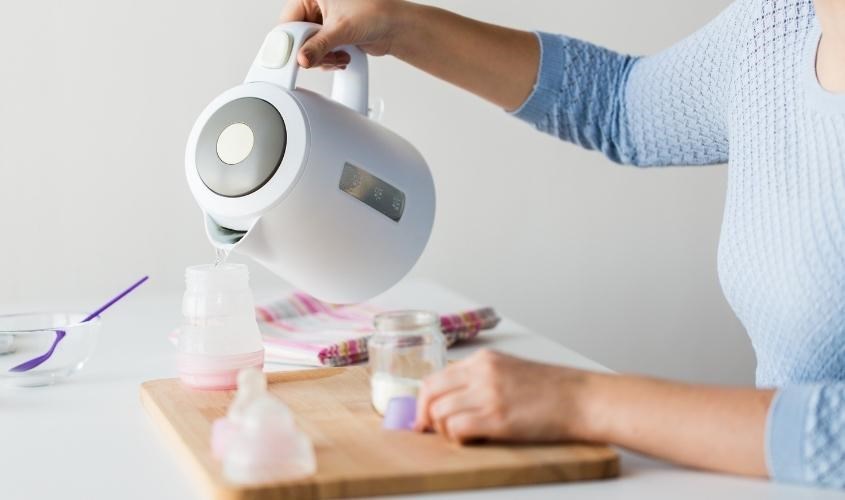 Có thể pha sữa Horizon với nước nguội hoặc nước ấm Có thể pha sữa Horizon với nước nguội hoặc nước ấm