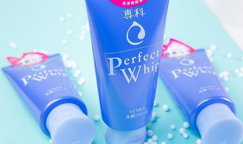 Thành phần trong Senka Perfect Whip giúp làm sạch và dưỡng ẩm cho da