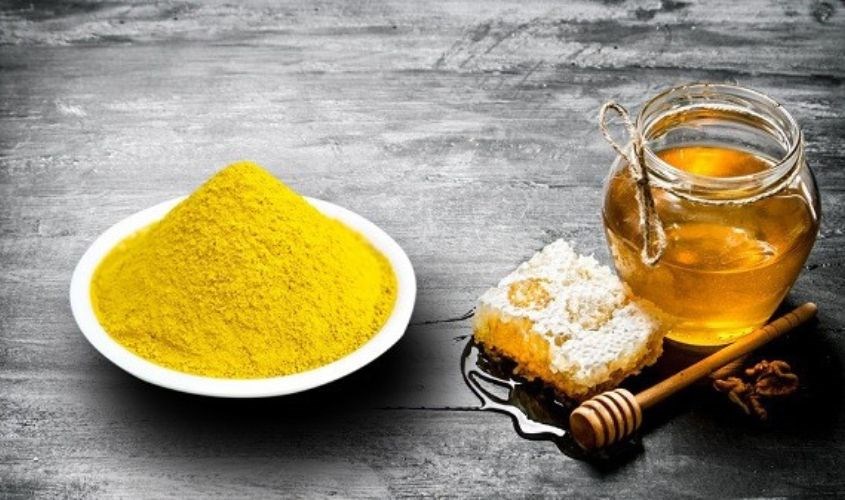 Cách uống tinh bột nghệ với mật ong điều trị dạ dày