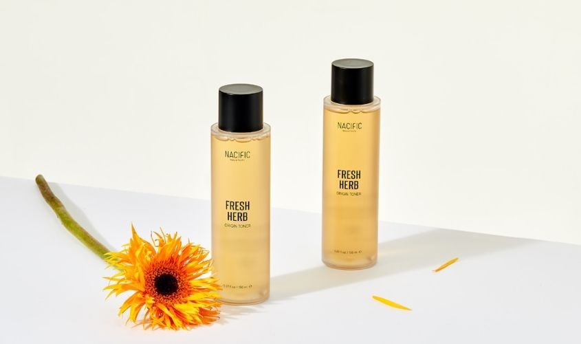 Toner Nacific Fresh Herb chiết xuất Hoa Cúc 150ml