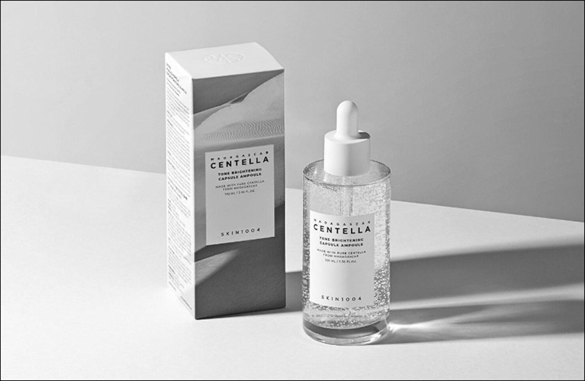 Tinh chất dưỡng sáng da chiết xuất Rau Má Skin1004 Tone Brightening Capsule 100 ml