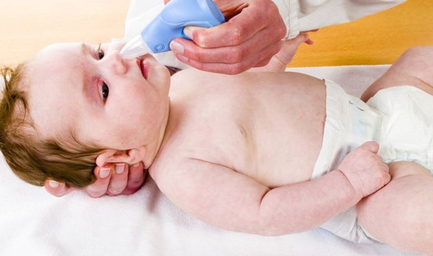 Chỉ nên rửa mũi cho trẻ từ 2 - 5 lần/ngày