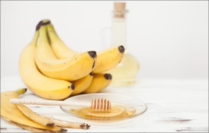 Mật ong với chuối chín