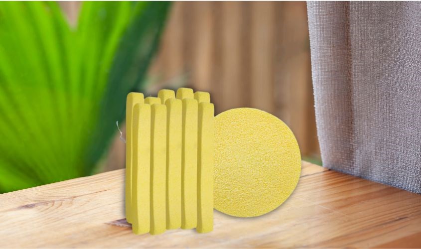 Mút rửa mặt có giá thành rẻ nhất trong số các dụng cụ