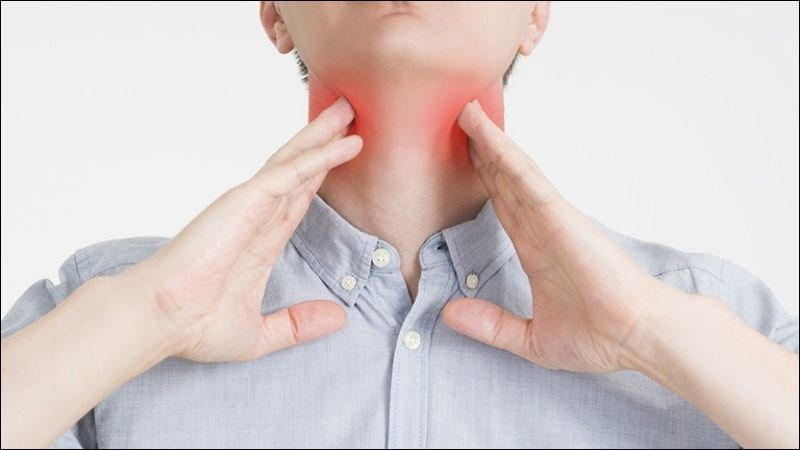 Viêm xoang không được điều trị đúng cách có thể gây ra viêm thanh quản